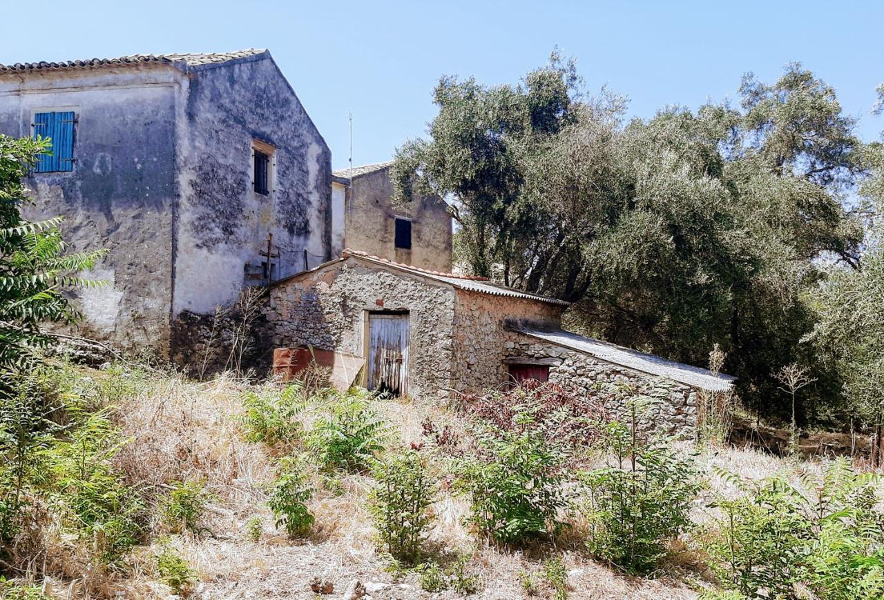 Villa Aspros - Traditionell, Ruhig Und Strandnah 라이아페이즈 외부 사진